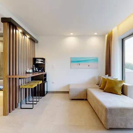 Hotel Acrotel Athena Pallas Elia Nikitis